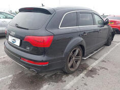 U djelovima Audi - Q7 3.0 TDI
