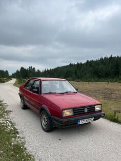 Volkswagen - Jetta - 1.8 B