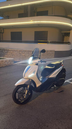 Piaggio - 350s
