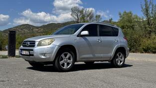 Toyota - RAV 4 - 2.2 D-CAT