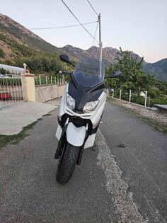 Yamaha - Xmax
