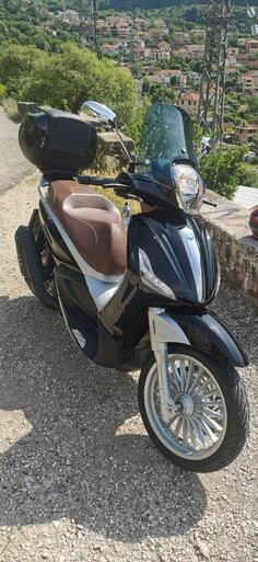 Piaggio - Beverli 300
