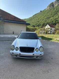 Mercedes Benz - E 220 - 2.2