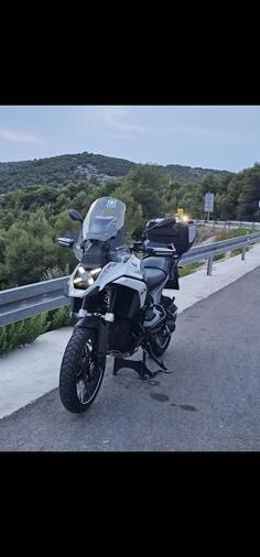 BMW - r1300gs