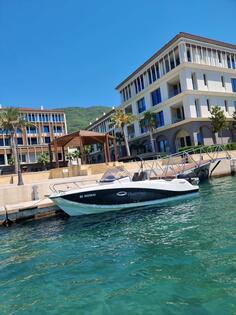 Quicksilver - activ 675 sundeck