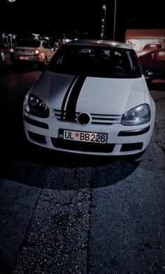 Volkswagen - Golf 5 - 1.4 16v