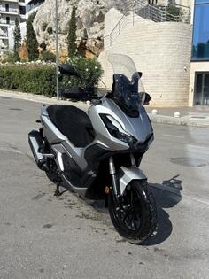 Honda - ADV 350