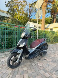 Piaggio - bevery 350s