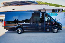 Mercedes Benz - Sprinter