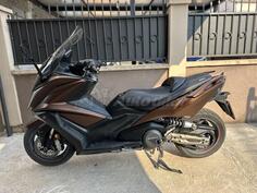 Kymco - AK550