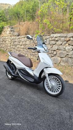 Piaggio - BEVERLY