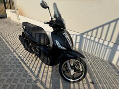 Piaggio - Beverly 350