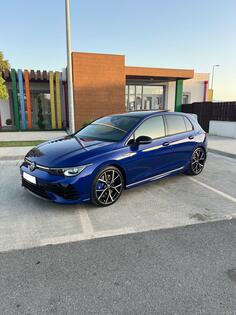 Volkswagen - Golf 8 - R 2.0 TSI 4 MOTION