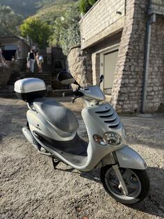 Yamaha - Teos