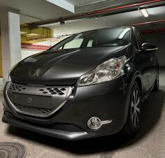 Peugeot - 208 - 1.4 E - HDI