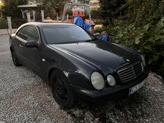Mercedes Benz - CLK 320 - 320