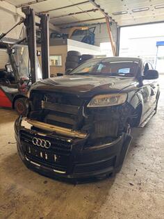 U djelovima Audi - Q7 3.0 tdi