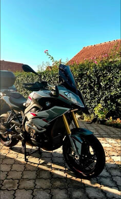 BMW - S1000XR