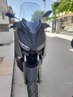 Yamaha - x-max 300