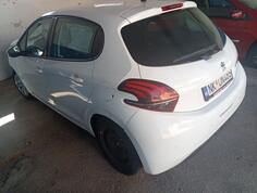 U djelovima Peugeot - 208 1.6 hdi 68kw