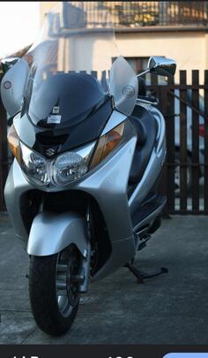 Suzuki - burgman 400