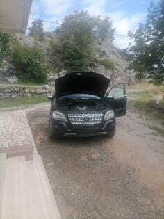 Mercedes Benz - ML 320 - 3.2