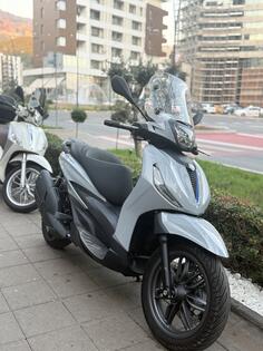 Piaggio - BEVERLY 400s NOVI MODEL 2025