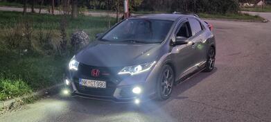 Honda - Civic - 1.8 vtec