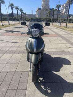 Piaggio - 350 ST Beverly sport touring