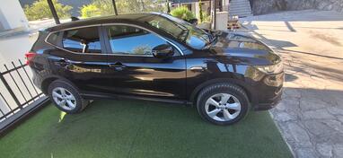 Nissan - Qashqai - 1.6