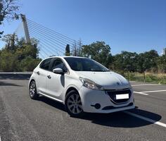 Peugeot - 208 - 1.4 HDI