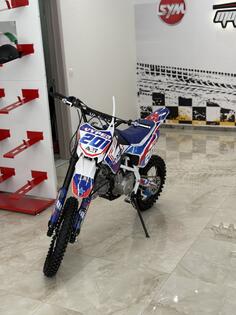 AGM - Defender 125cc 2025