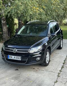 Volkswagen - Tiguan - 4x4 DSG