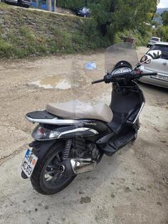Piaggio - Beverly 250