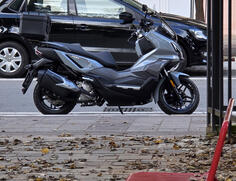 SYM - adx 300