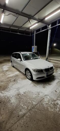BMW - 318 - 318i