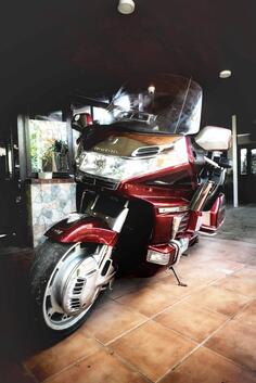 Honda - Gold Wing