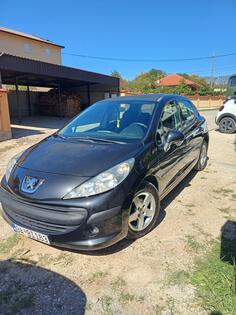 Peugeot - 207 - 1.4 16 v benzin