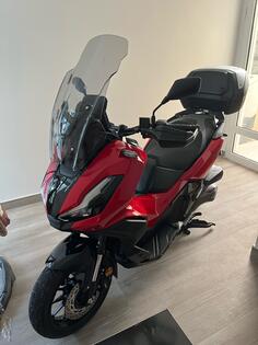 Honda - ADV 350