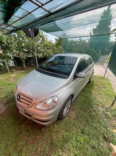 Mercedes Benz - B 180 - D