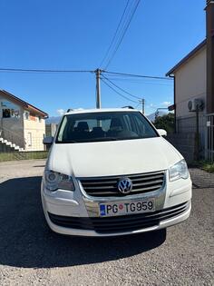 Volkswagen - Touareg - 1.9 TDI DSG
