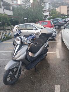 Piaggio - cruser 300