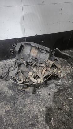 Transmetuesit za Automobile - Automobile - Universal