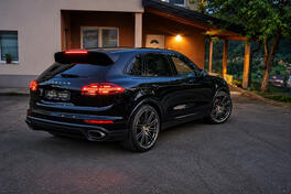 Porsche - Cayenne - platinum