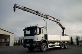 Mercedes Benz - AROCS 2640 / 6x4 / Kamion s ravnom platformom + Kran / IMP-3484