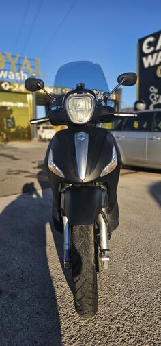 Piaggio - beverly 350 s.t