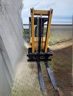 Hyster - H Y S T E R