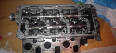Головка двигателя za Volkswagen - Polo    - 2011