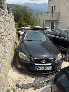 Lexus - IS 200d
