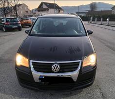 Volkswagen - Touran - 2.0 tdi